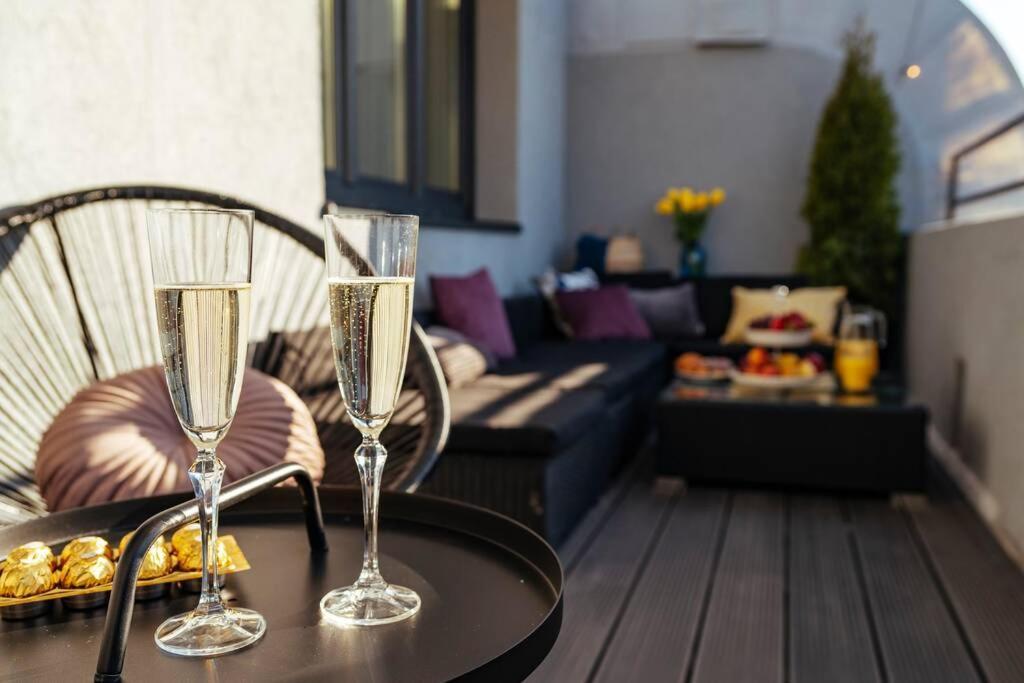 Sunset Terrace In The Old Town * Bukarest