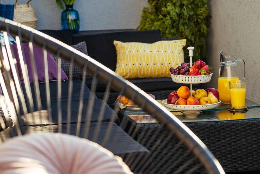 Sunset Terrace In The Old Town Apartment Bukarest